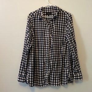 Navy and white check button up. Lightweight material. Size XL. Banana Republic